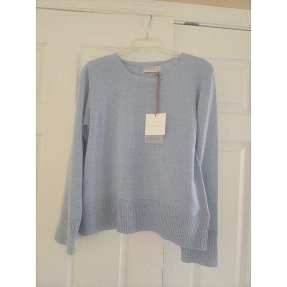 Unbranded Sweaters - NWT Bianco & Blu sweater Size M